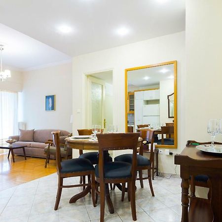 Classy 2 Bedroom Apartment Near Acropolis & Metro Athen Eksteriør bilde