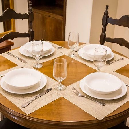 Classy 2 Bedroom Apartment Near Acropolis & Metro Athen Eksteriør bilde