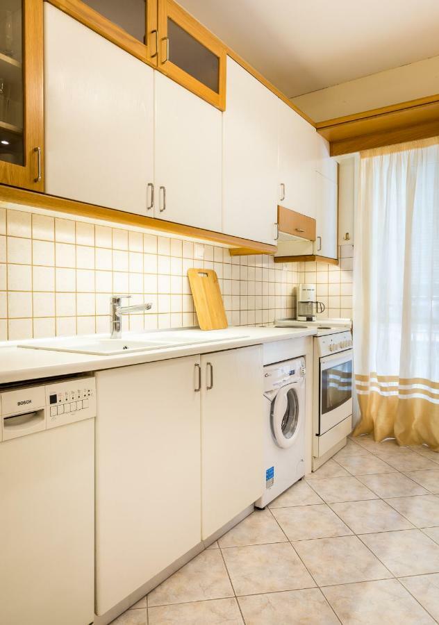 Classy 2 Bedroom Apartment Near Acropolis & Metro Athen Eksteriør bilde
