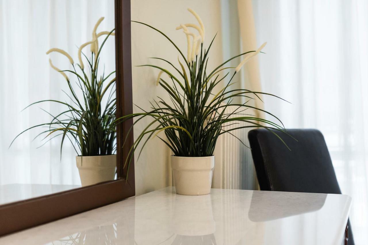 Classy 2 Bedroom Apartment Near Acropolis & Metro Athen Eksteriør bilde